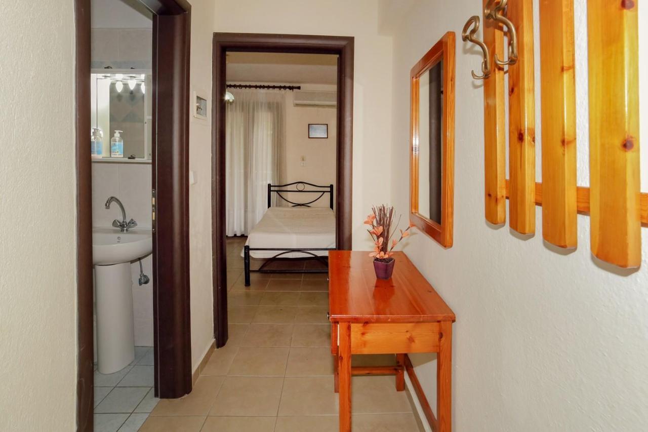Maria - Pavlos Studios And Apartments Vourvourou Eksteriør billede